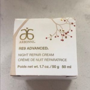 Arbonne RE9 Advanced Night Repair Cream